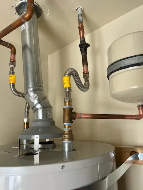 Water heater installation and plumbing repair in Palmetto
